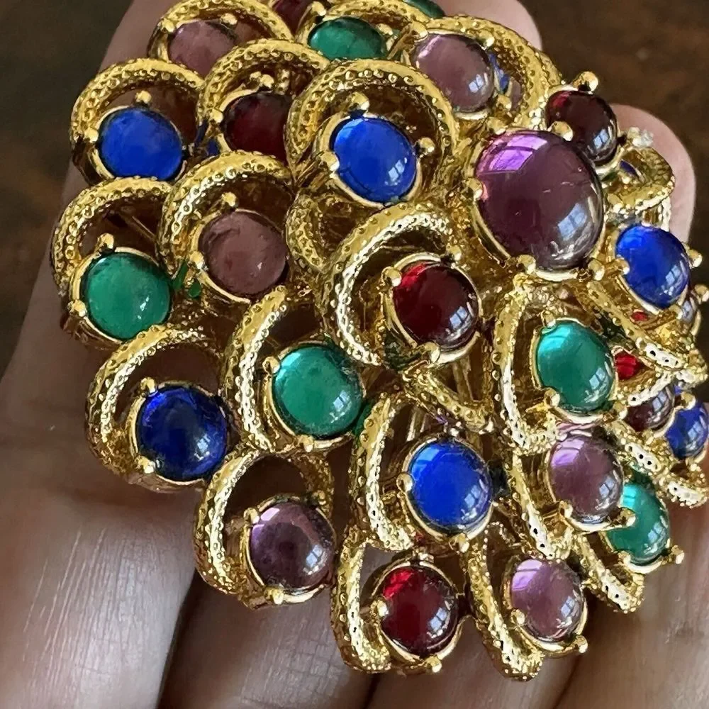 Monet Cluster Brooch 2.25 Inch Moghul Jewels Of India Gripoix Glass Gold‎ Plated